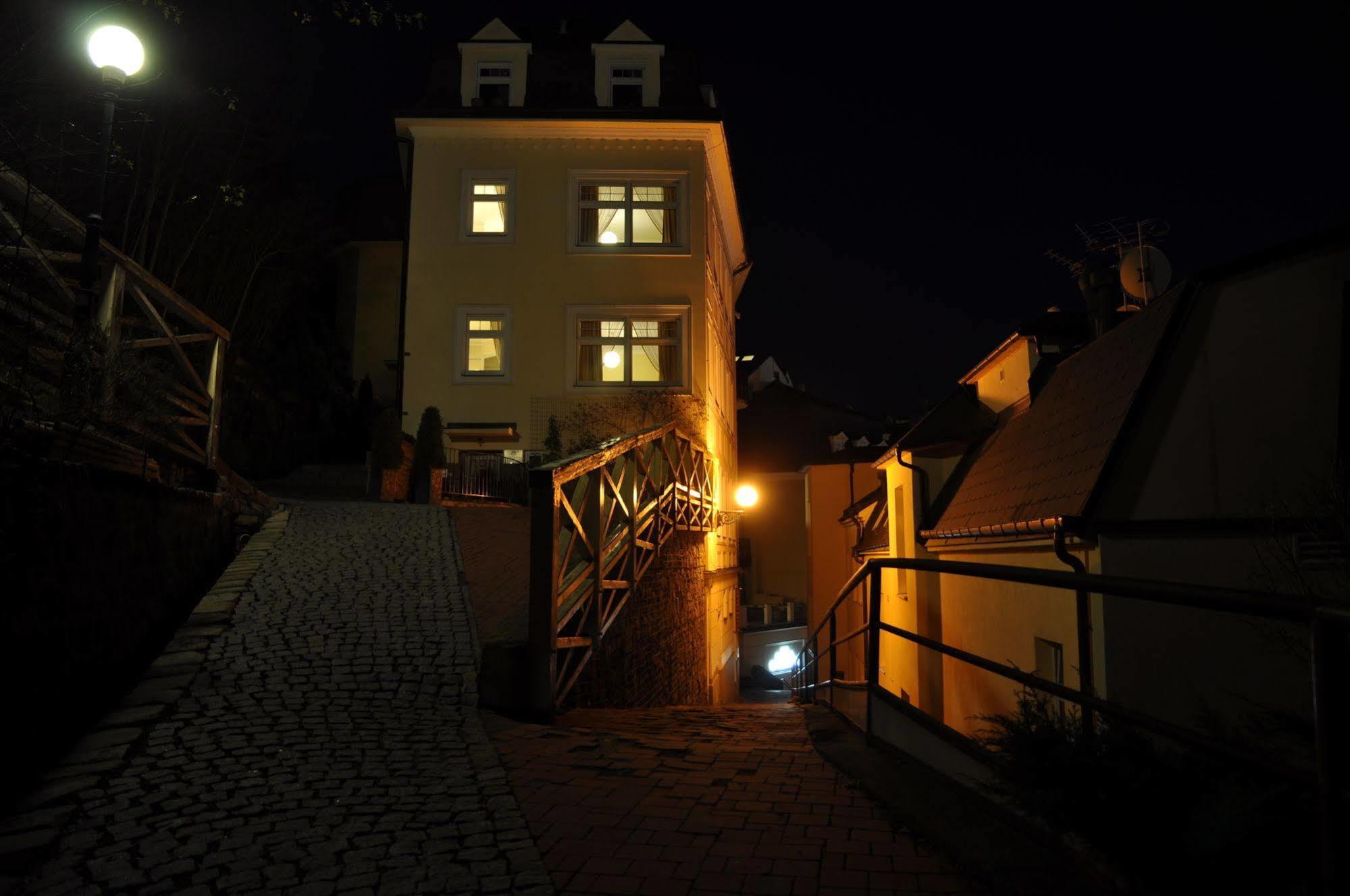 Festival Apartment Karlovy Vary Exterior photo